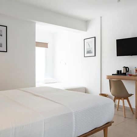 Sea Breeze Hotel (Adults Only) Херсонісос Екстер'єр фото