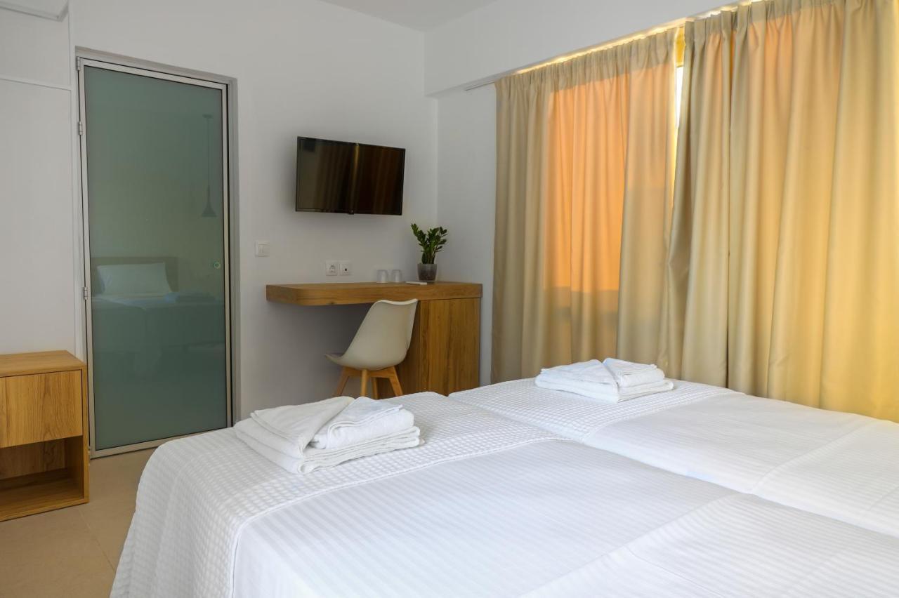 Sea Breeze Hotel (Adults Only) Херсонісос Екстер'єр фото
