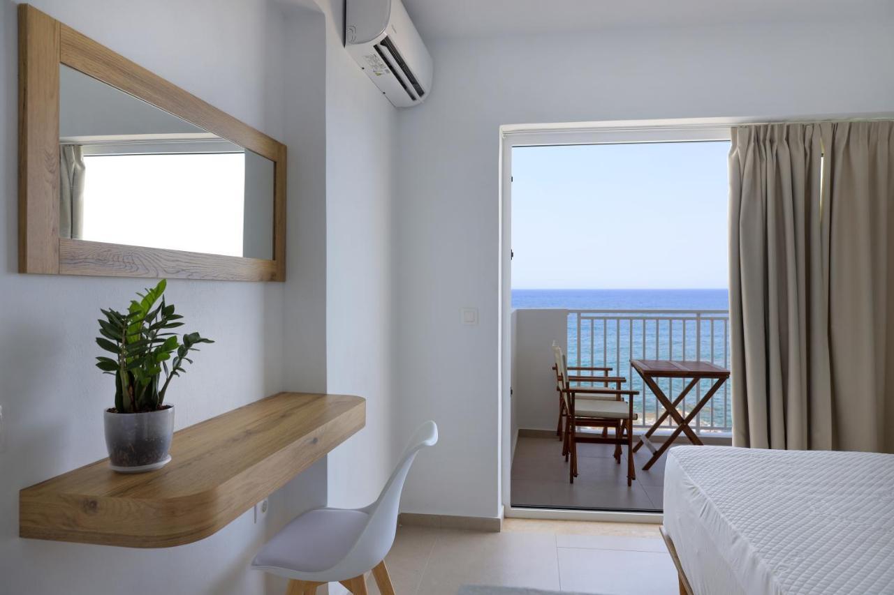 Sea Breeze Hotel (Adults Only) Херсонісос Екстер'єр фото