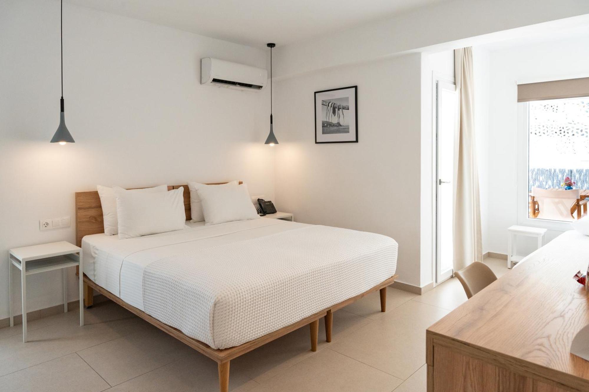 Sea Breeze Hotel (Adults Only) Херсонісос Екстер'єр фото